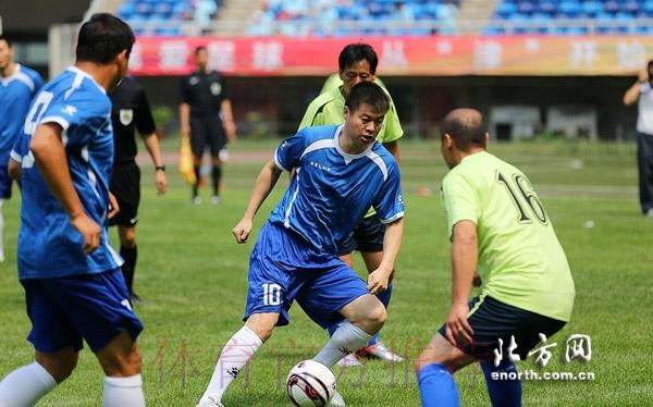 2015“我爱足球”中国足球民间争霸赛启动