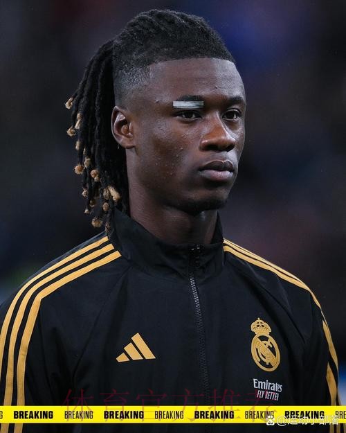 记者:阿诺德无缘今年剩余比赛 卡马文加情况乐观